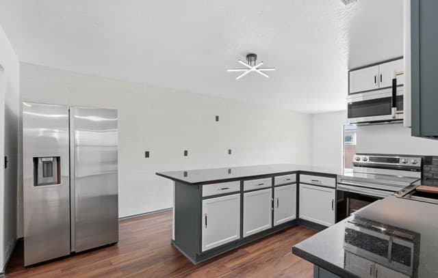 3-bedroom rental at 7723 Sundew Mist in San Antonio, TX — photo 5