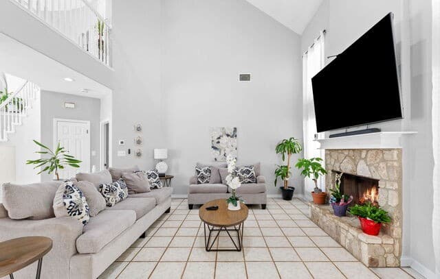 4-bedroom rental at 8627 London Heights in San Antonio, TX — photo 5