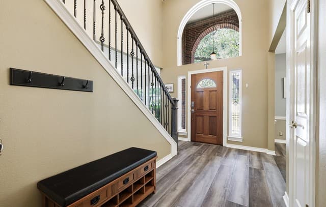 4-bedroom rental at 1426 Fawn Hvn in San Antonio, TX — photo 3