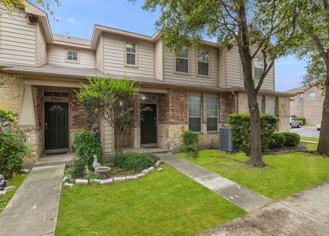 3-bedroom rental at 2524 Grayson Cir in San Antonio, TX — photo 4