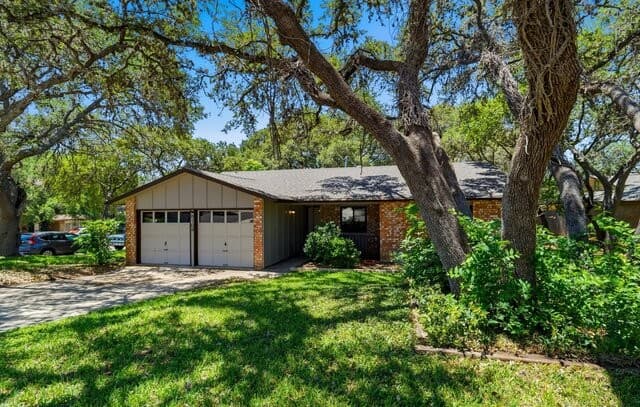 3-bedroom rental at 5103 Timber Circle in San Antonio, TX — photo 3