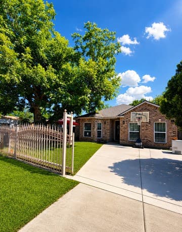 3-bedroom rental at 138 Wainwright in San Antonio, TX — photo 1