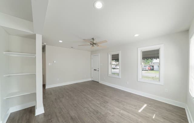 3-bedroom rental at 1627 W Mariposa Dr in San Antonio, TX — photo 4