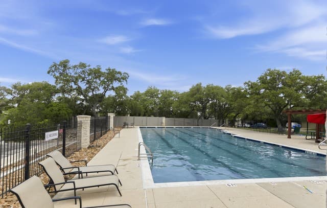 3-bedroom rental at 2002 Simpson Trl in San Antonio, TX — photo 5