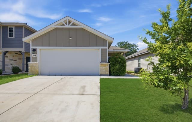3-bedroom rental at 3506 Hacienda Way in San Antonio, TX — photo 2