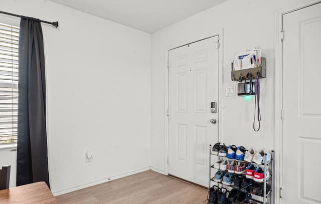 3-bedroom rental at 6504 Arid Way in San Antonio, TX — photo 3