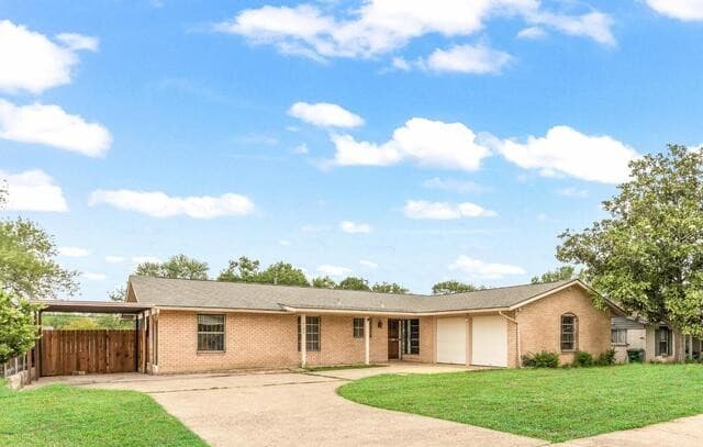 4-bedroom rental at 4138 Monaco in San Antonio, TX — photo 1