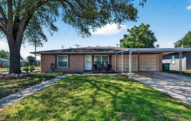 3-bedroom rental at 486 Hialeah in San Antonio, TX — photo 1