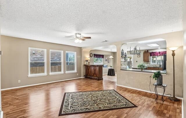 3-bedroom rental at 3733 Davenport in Schertz, TX — photo 5