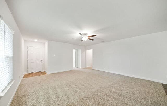 4-bedroom rental at 7326 Sharma Vly in San Antonio, TX — photo 3