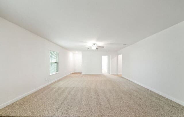 4-bedroom rental at 7326 Sharma Vly in San Antonio, TX — photo 4