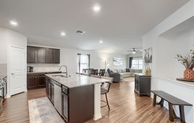 4-bedroom rental at 6014 Akin Quay in San Antonio, TX — photo 1
