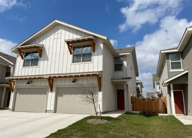 3-bedroom rental at 10317 Lynwood Village Unit 101 in San Antonio TX