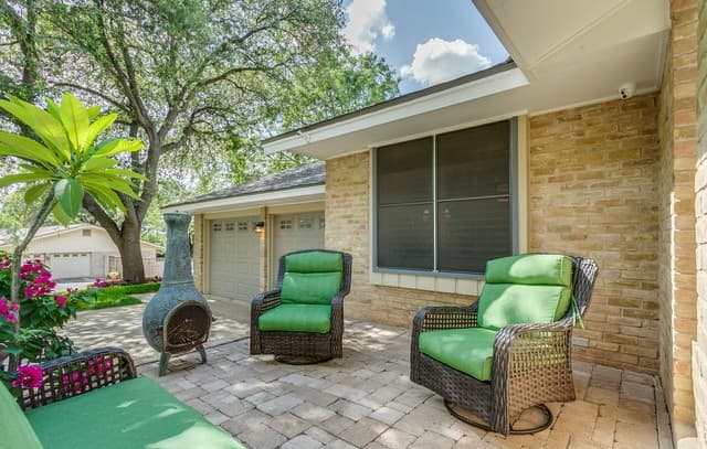 5-bedroom rental at 6003 Wildwind in Windcrest, TX — photo 2