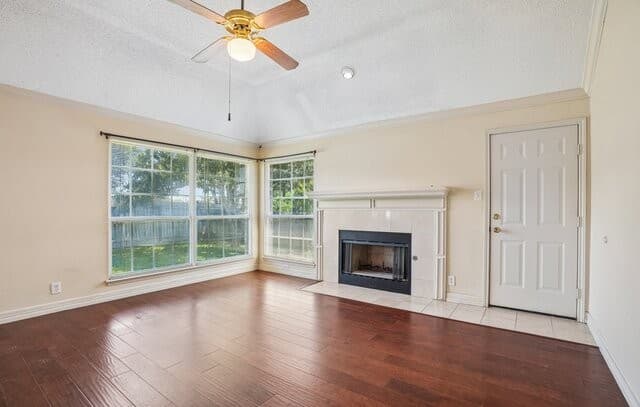 4-bedroom rental at 3522 Lake Towne Ct in San Antonio, TX — photo 5