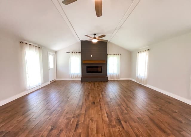 4-bedroom rental at 15422 Geronimo Loop in San Antonio, TX — photo 3