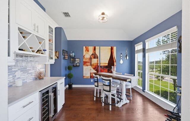 3-bedroom rental at 9015 Tuscan Hills Dr in Garden Ridge, TX — photo 5