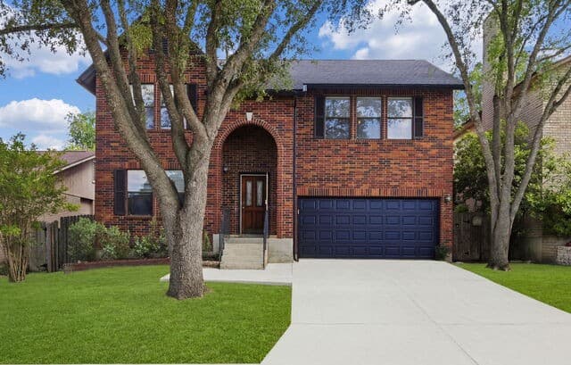 3-bedroom rental at 9520 Cantura Crst in San Antonio, TX — photo 1