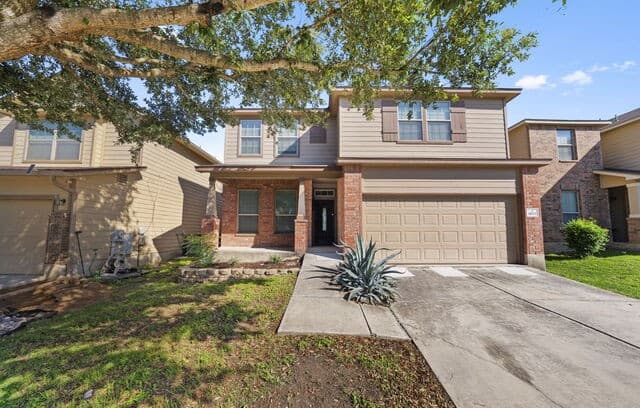 3-bedroom rental at 6011 Enchantment in San Antonio, TX — photo 1