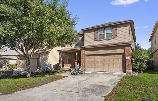 3-bedroom rental at 6011 Enchantment in San Antonio, TX — photo 2