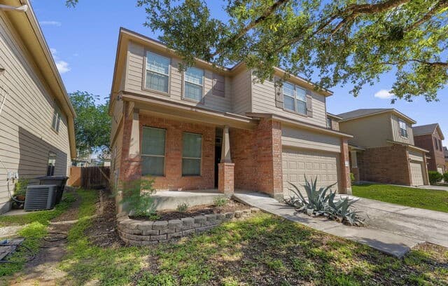 3-bedroom rental at 6011 Enchantment in San Antonio, TX — photo 3