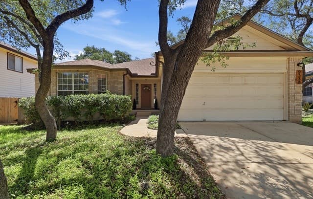 3-bedroom rental at 9338 Pinkerton Way in San Antonio, TX — photo 2