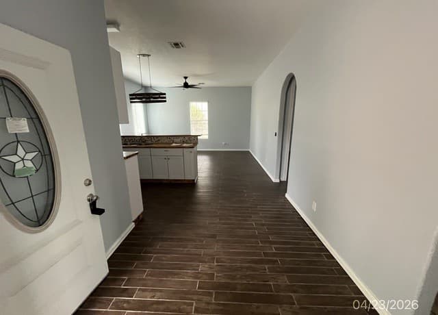 3-bedroom rental at 2250 Golf Dr in Spring Branch, TX — photo 4