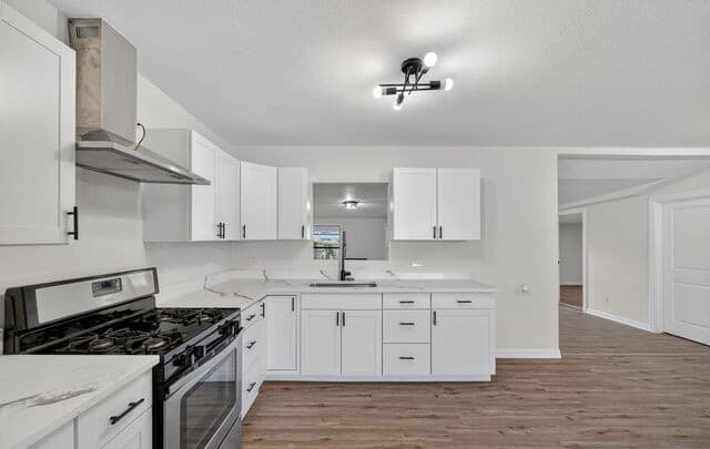 3-bedroom rental at 4426 Newcome Dr in San Antonio, TX — photo 4
