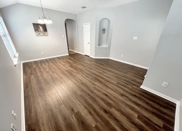 3-bedroom rental at 9242 Mare Country in San Antonio, TX — photo 4