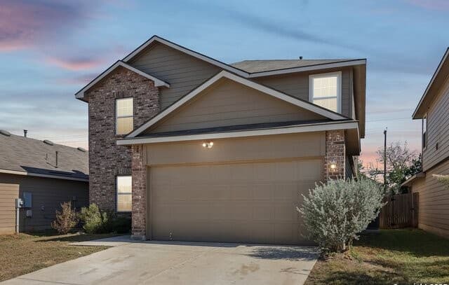5-bedroom rental at 22018 Backspin in San Antonio, TX — photo 1