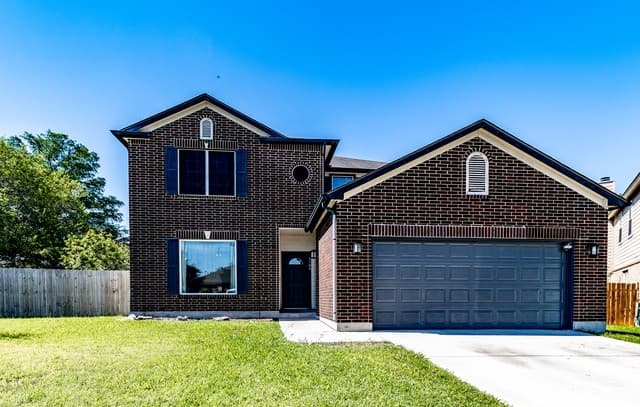 4-bedroom rental at 5106 Spring Arrow in San Antonio, TX — photo 1