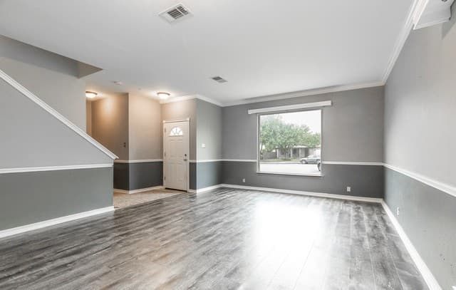 4-bedroom rental at 5106 Spring Arrow in San Antonio, TX — photo 3