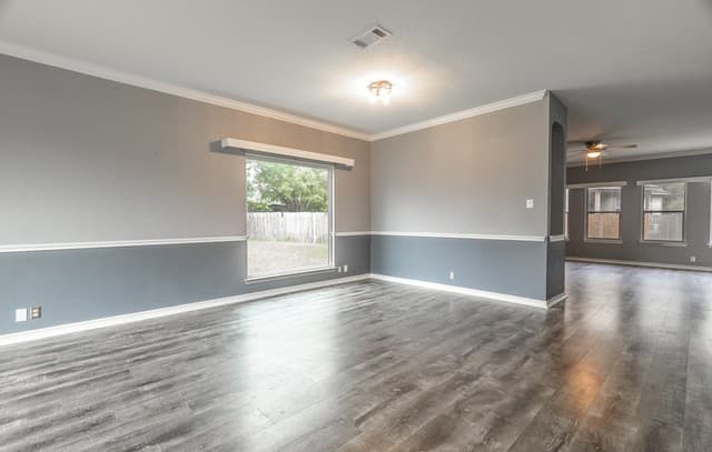 4-bedroom rental at 5106 Spring Arrow in San Antonio, TX — photo 5