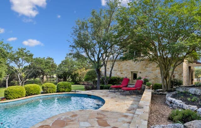 3-bedroom rental at 122 Auburn Ridge in Spring Branch, TX — photo 3