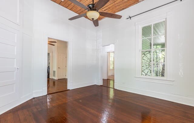 2-bedroom rental at 1419 Wyoming St in San Antonio, TX — photo 4