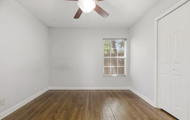 3-bedroom rental at 323 Basswood Dr in San Antonio, TX — photo 4