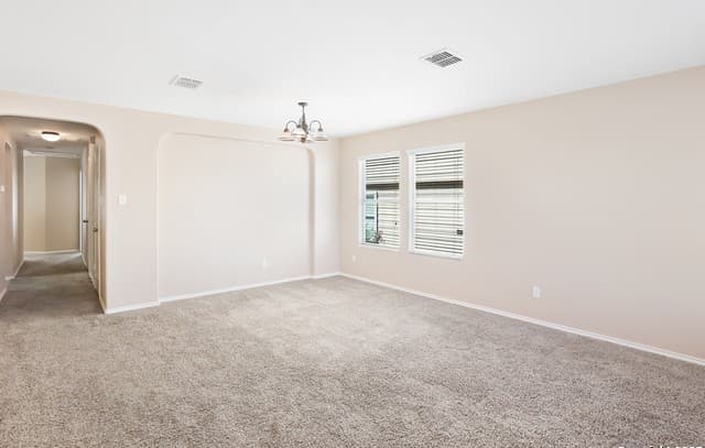 4-bedroom rental at 3930 Ashleaf Pecan in San Antonio, TX — photo 4
