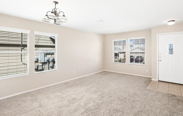 4-bedroom rental at 3930 Ashleaf Pecan in San Antonio, TX — photo 5