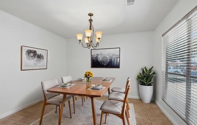 4-bedroom rental at 6312 Shady Grn in San Antonio, TX — photo 4