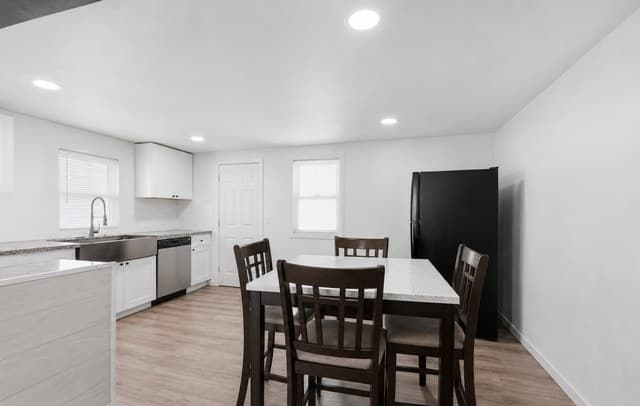 3-bedroom rental at 1034 Eldorado St in San Antonio, TX — photo 1