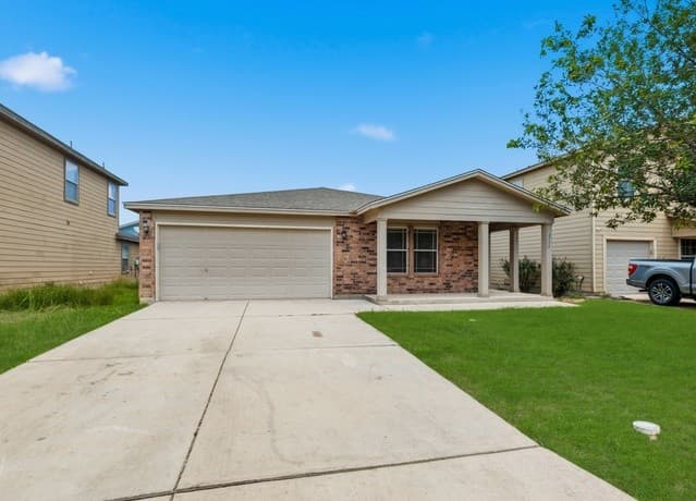 3-bedroom rental at 4714 Dapple in San Antonio, TX — photo 2