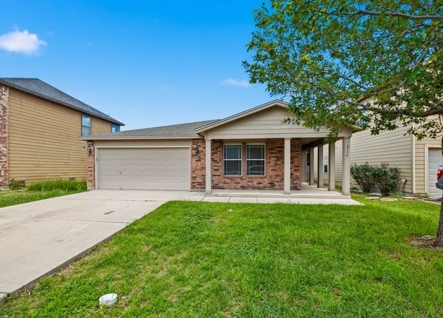 3-bedroom rental at 4714 Dapple in San Antonio, TX — photo 3
