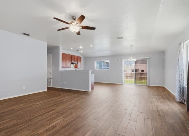 3-bedroom rental at 4714 Dapple in San Antonio, TX — photo 4