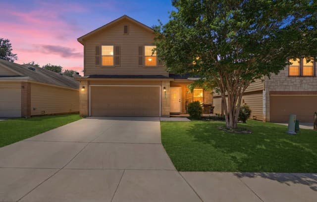 4-bedroom rental at 24715 Magnolia Fls in San Antonio, TX — photo 1
