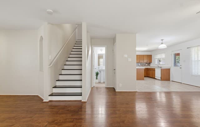 4-bedroom rental at 24715 Magnolia Fls in San Antonio, TX — photo 4