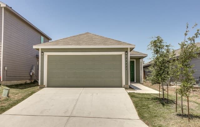 3-bedroom rental at 20423 Red Coral in San Antonio, TX — photo 1