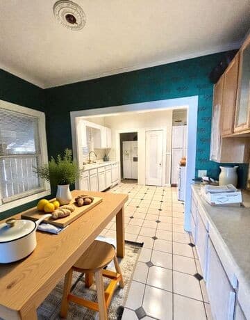 3-bedroom rental at 307 Furr Dr in San Antonio, TX — photo 5
