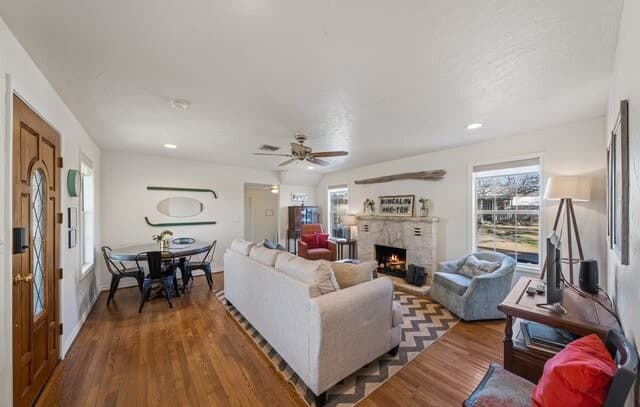 2-bedroom rental at 110 Beverly Drive in Fredericksburg, TX — photo 5