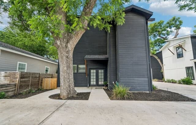 4-bedroom rental at 123 Fairview Ave in San Antonio, TX — photo 5