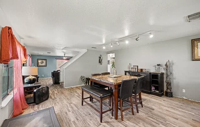 4-bedroom rental at 5153 Dagger Flts in San Antonio, TX — photo 5